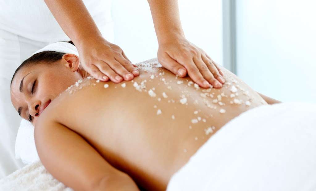 Viride wellness spa | 640 E St Charles Rd #104, Carol Stream, IL 60188, USA | Phone: (630) 460-3431