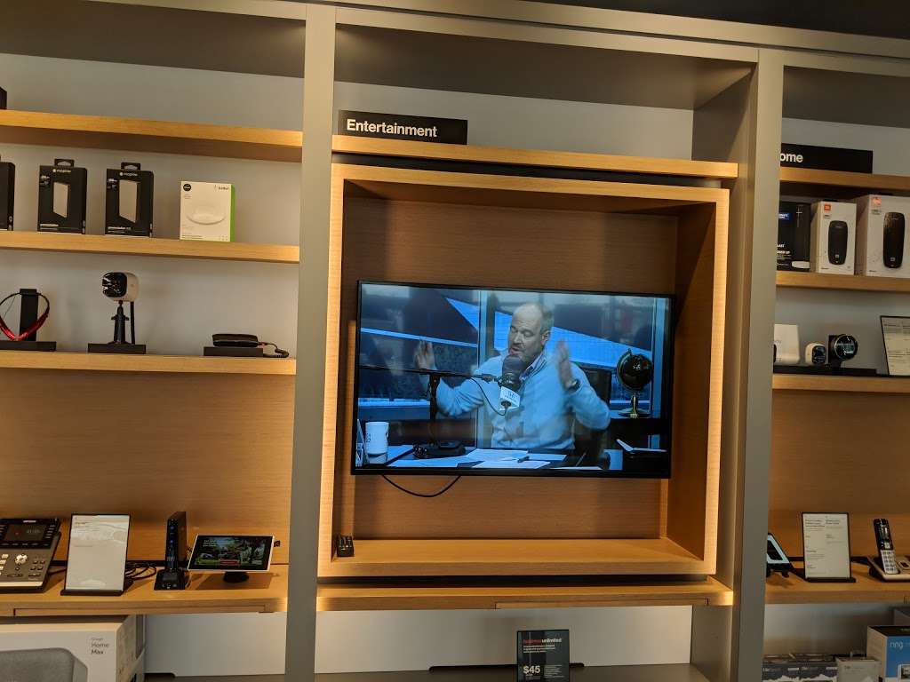 Verizon | 2400 N Shepherd Dr Suite 140, Houston, TX 77008, USA | Phone: (281) 661-3686