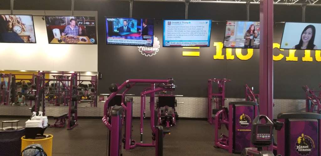 Planet Fitness | 1730 S Buckley Rd, Aurora, CO 80017, USA | Phone: (720) 204-2322