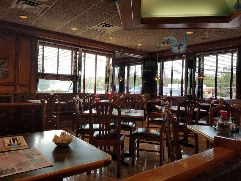 Readington Diner | 452 US-22, Whitehouse Station, NJ 08889, USA | Phone: (908) 534-6777