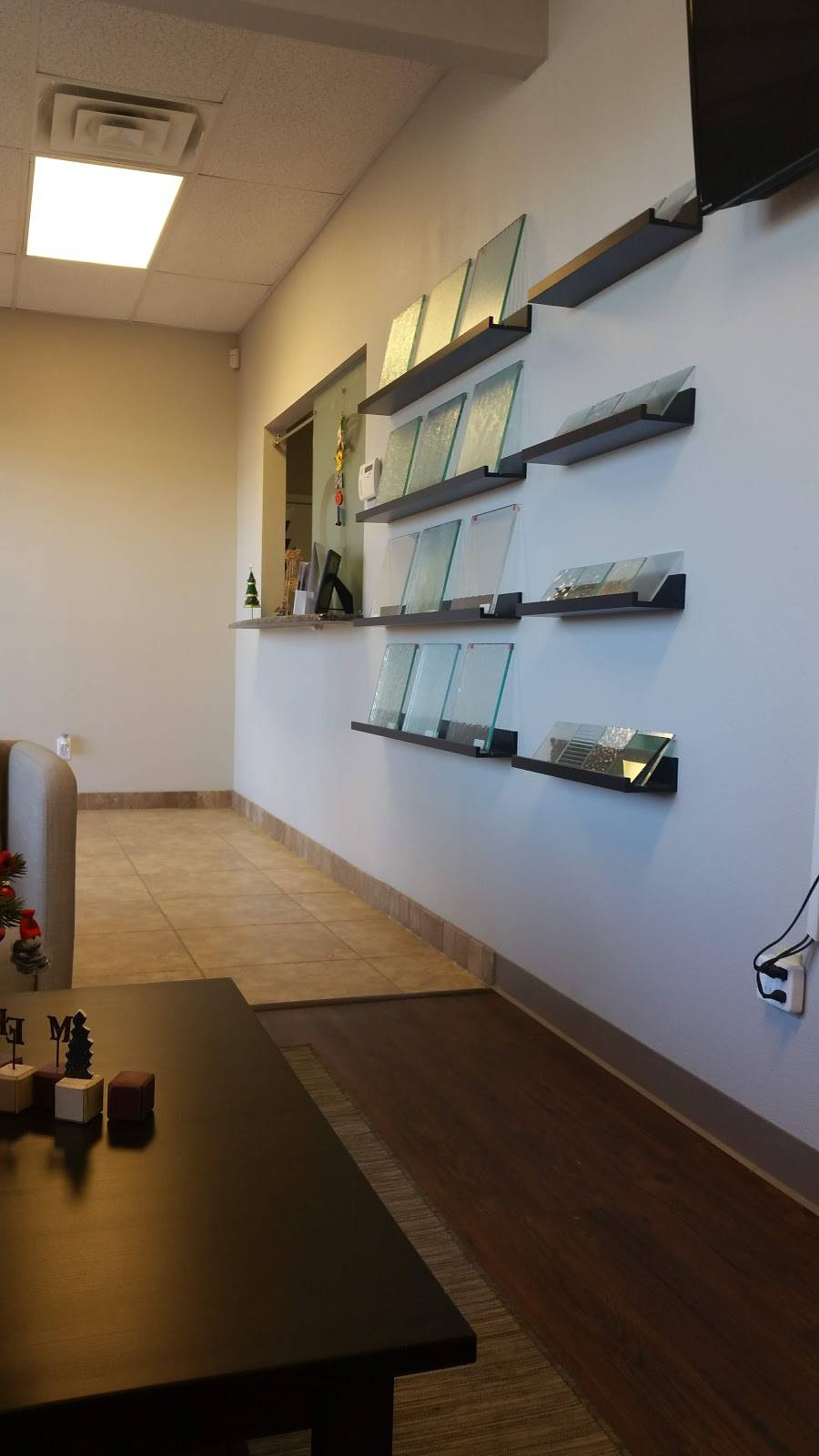 Apple Glass and Mirror | 2801 W Euless Blvd, Euless, TX 76040, USA | Phone: (817) 857-9700