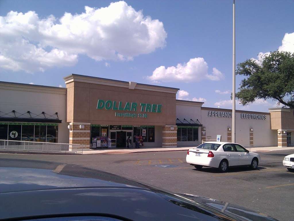 Dollar Tree | 3127 SE Military Dr #131, San Antonio, TX 78223, USA | Phone: (210) 536-0133