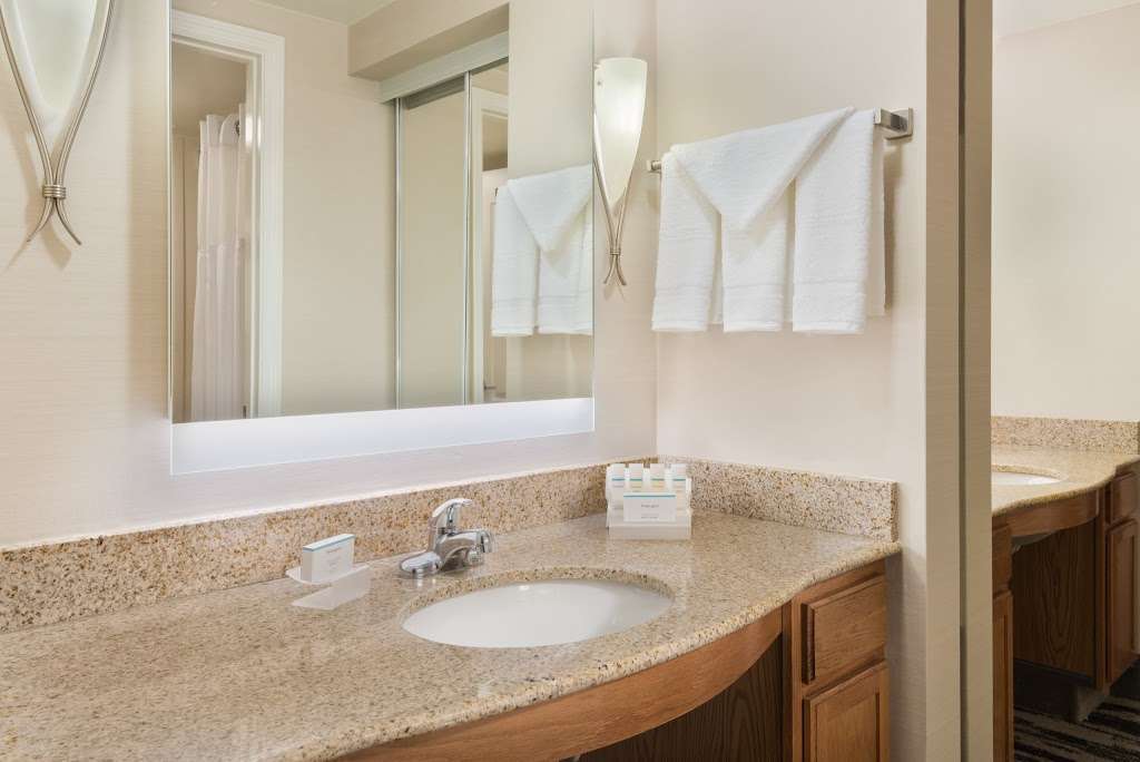 Homewood Suites by Hilton Orlando-UCF Area | 3028 N Alafaya Trail, Orlando, FL 32826, USA | Phone: (407) 282-0067