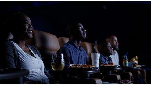 Studio Movie Grill | 210 W 87th St, Chicago, IL 60620, USA | Phone: (217) 483-0052