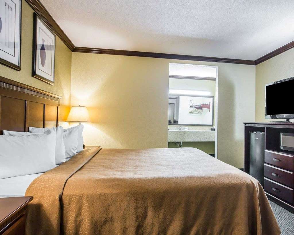 Quality Inn San Diego I-5 Naval Base | 3878 Dalbergia Ct, San Diego, CA 92113, USA | Phone: (619) 238-2788