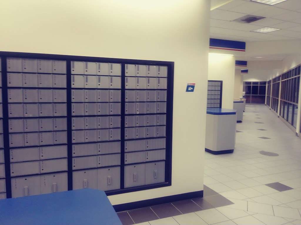 United States Postal Service | 4025 Feather Lakes Way, Kingwood, TX 77339 | Phone: (800) 275-8777