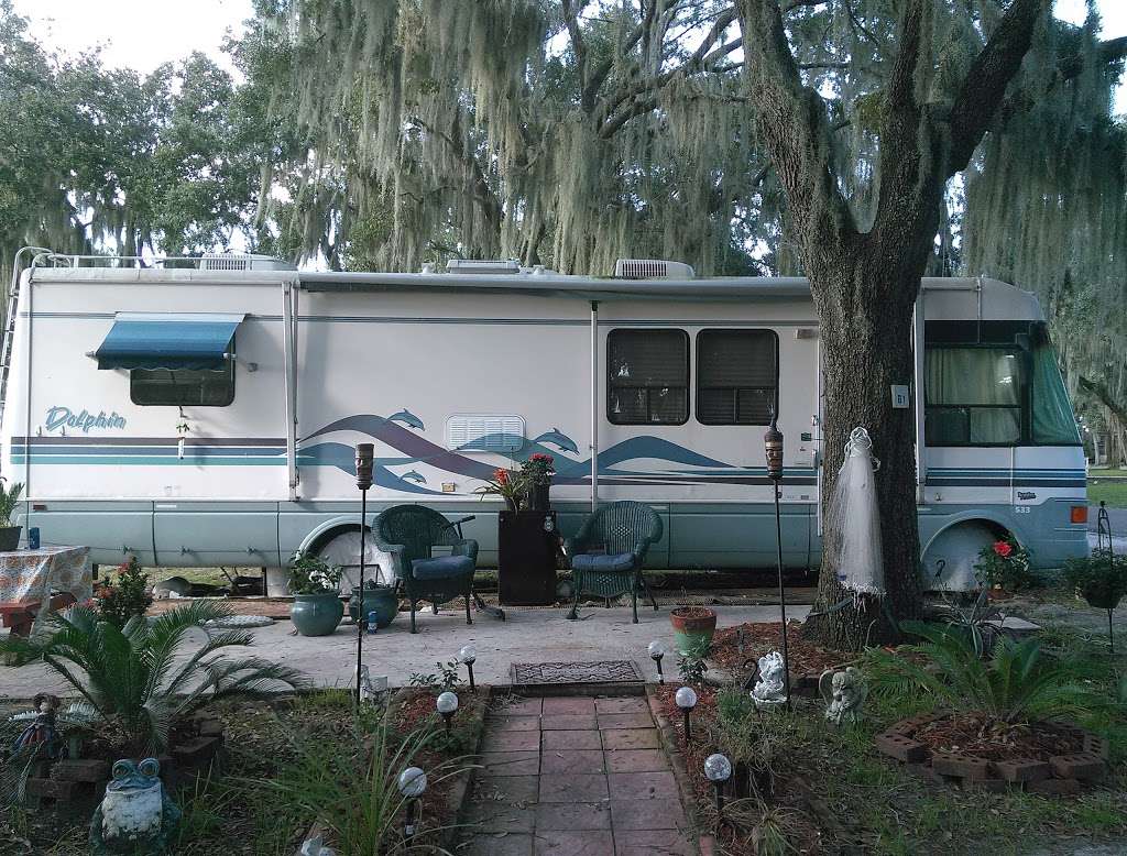 Paradise Island RV Park | 32000 US-27, Haines City, FL 33844, USA | Phone: (863) 439-1350