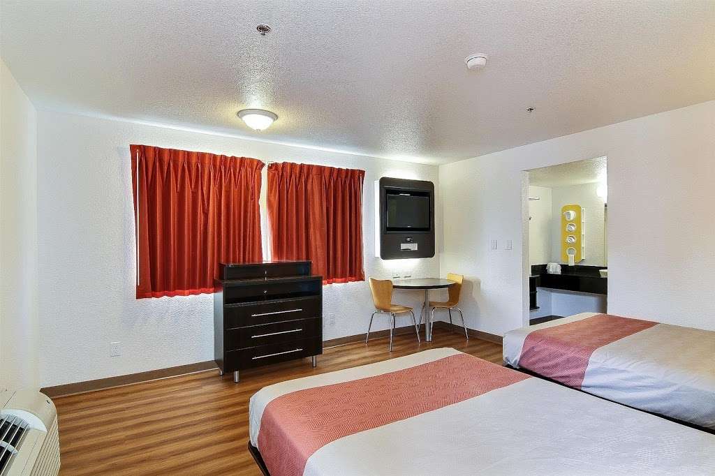 Motel 6 Ventura South | 3075 Johnson Dr, Ventura, CA 93003 | Phone: (805) 650-0080