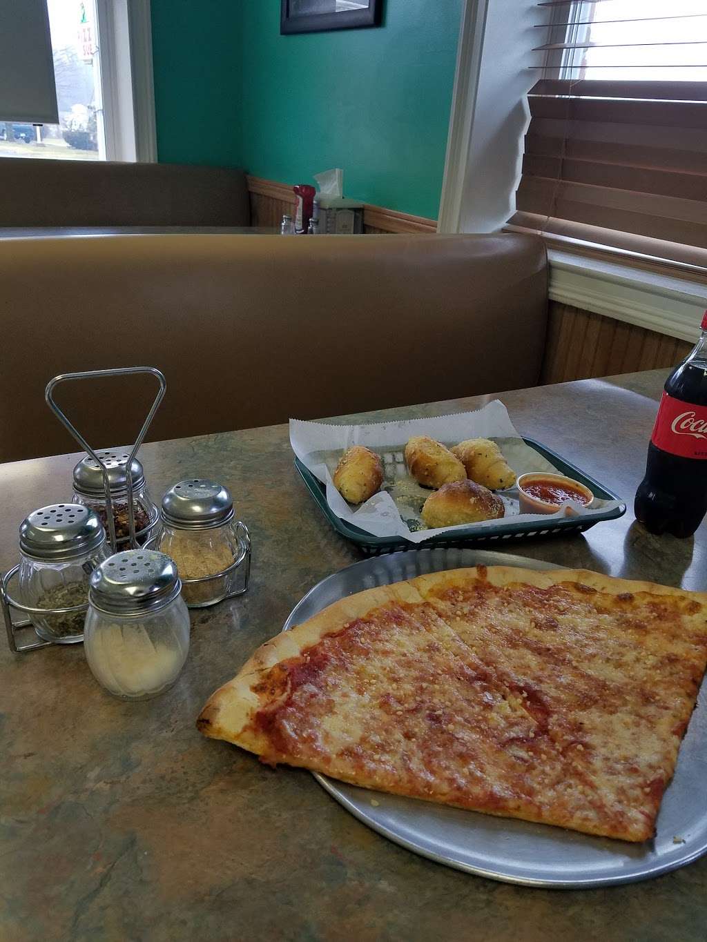 Paesano Pizza | 9460 Williamsport Pike, Falling Waters, WV 25419 | Phone: (304) 274-2900