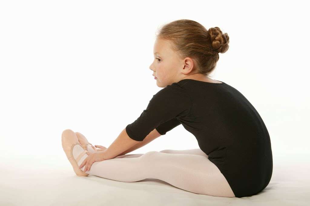 Cabarrus Dance Academy | 2810 Poplar Tent Rd #100, Concord, NC 28027, USA | Phone: (704) 782-1915