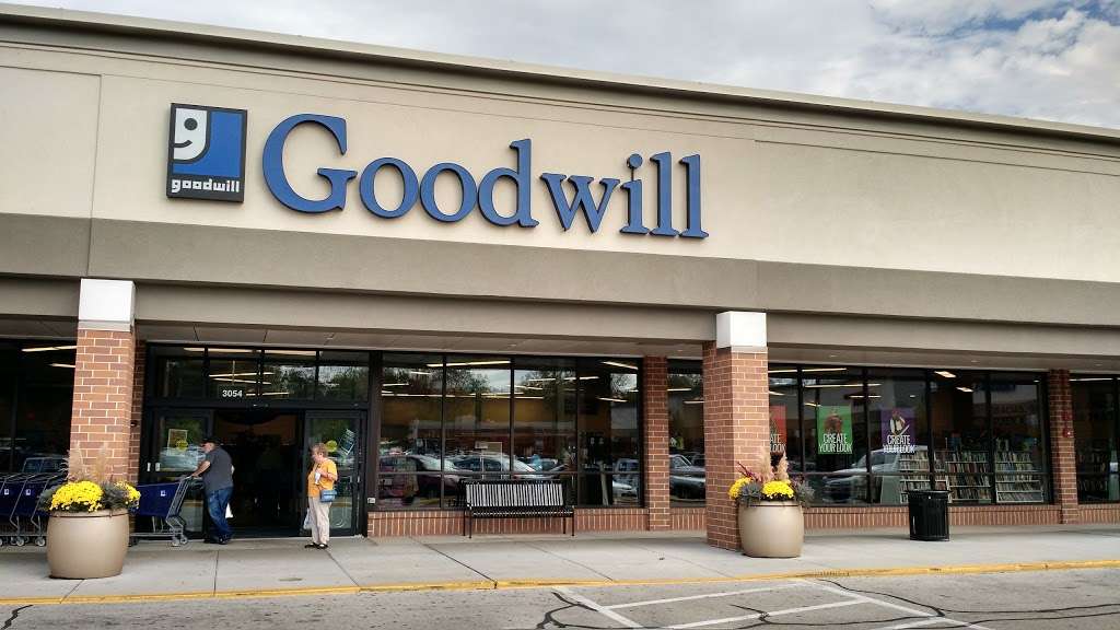 Goodwill Store & Donation Center | 3054 S Wolf Rd, Westchester, IL 60154, USA | Phone: (708) 562-6166