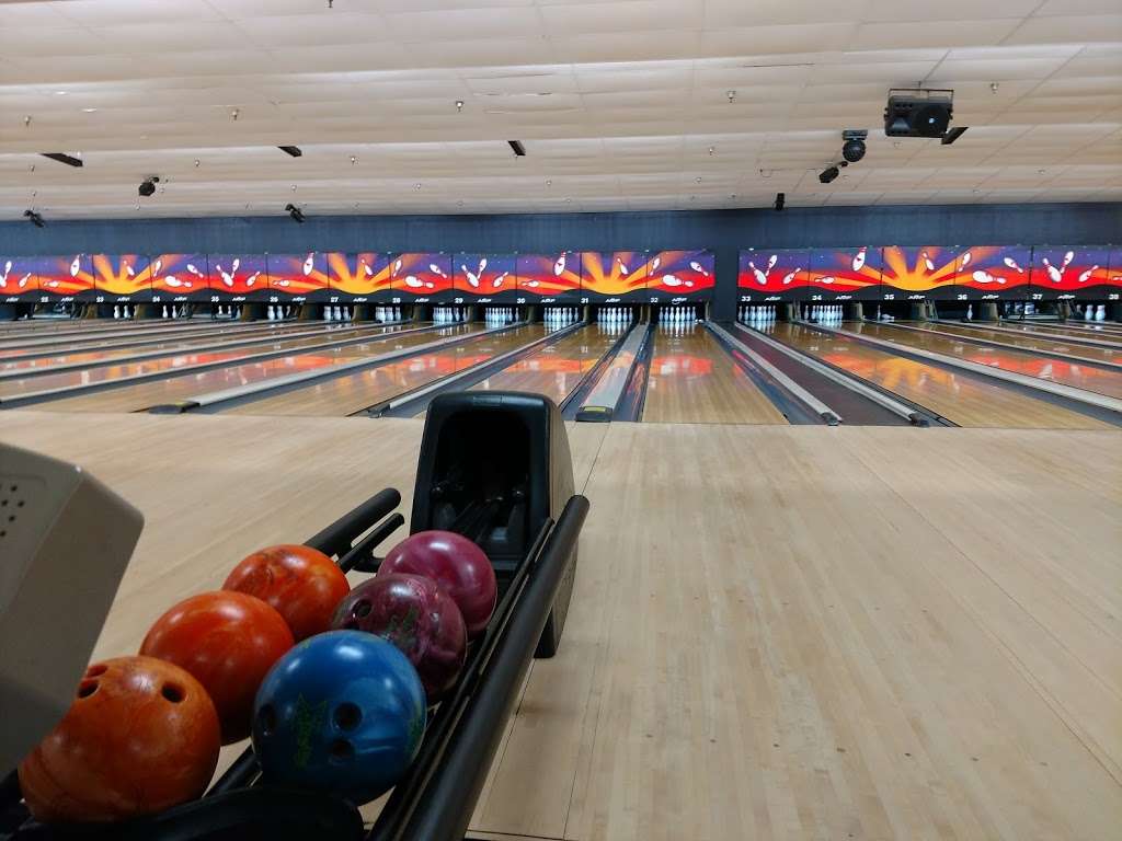 AMF Deltona Lanes | 2716 Enterprise Rd, Orange City, FL 32763, USA | Phone: (386) 775-8123