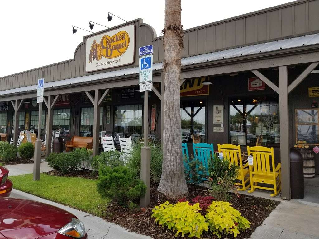 Cracker Barrel Old Country Store | 6699 S Semoran Blvd, Orlando, FL 32822, USA | Phone: (407) 240-0103