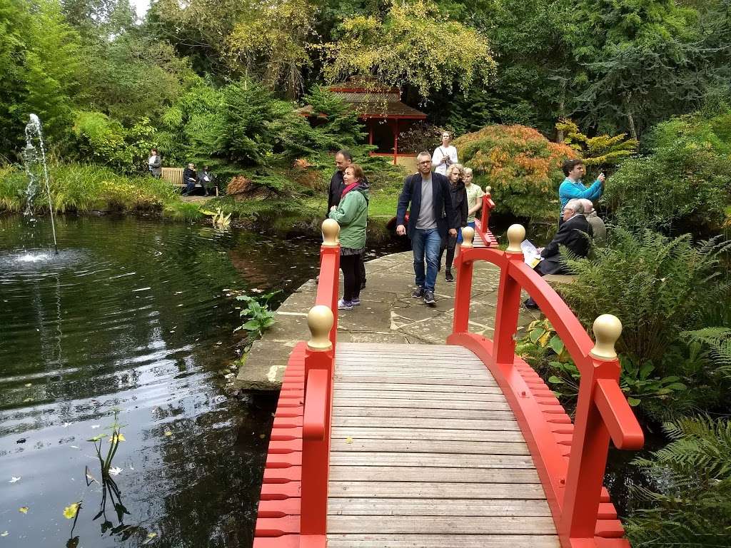 The Water Gardens | The Water Gardens, Warren Rd, Kingston upon Thames KT2 7LF, UK