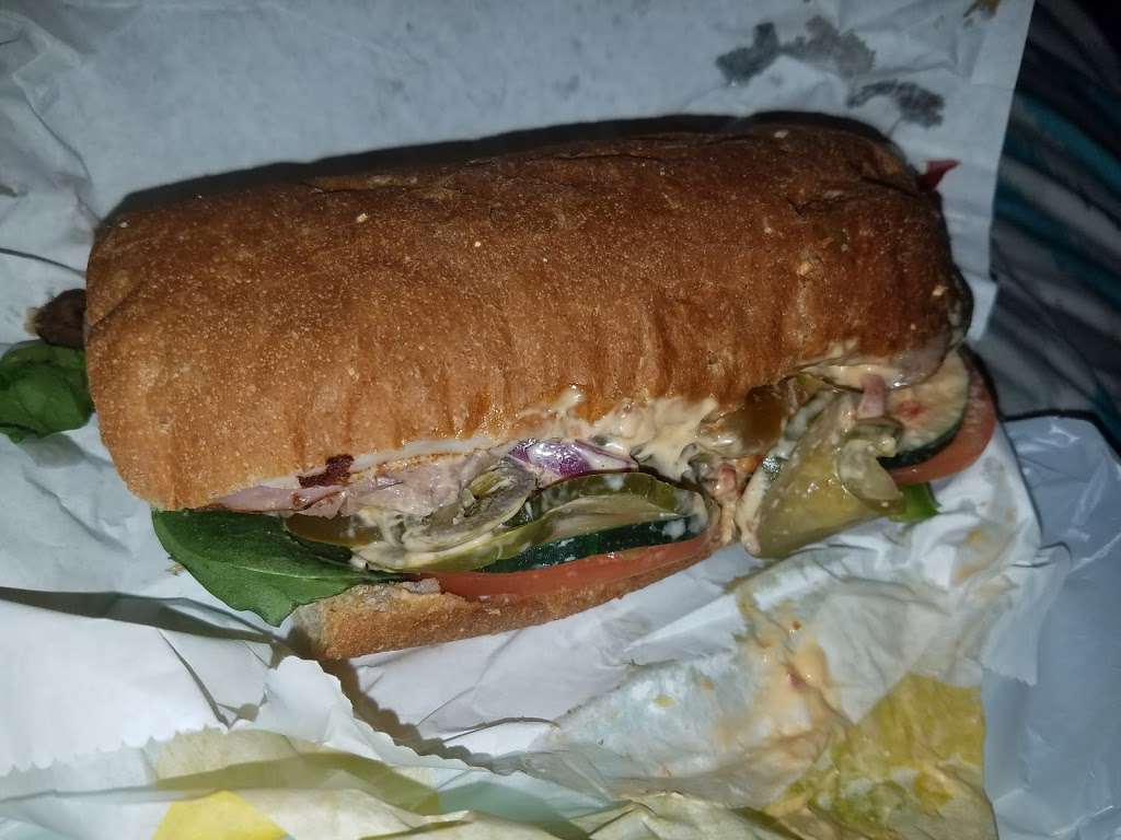 Subway Restaurants | 19 Shipping Pl, Dundalk, MD 21222, USA | Phone: (410) 282-2796