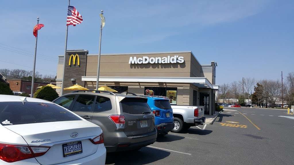 McDonalds - cafe  | Photo 3 of 10 | Address: 227 N Main St, Cape May Court House, NJ 08210, USA | Phone: (609) 465-4604