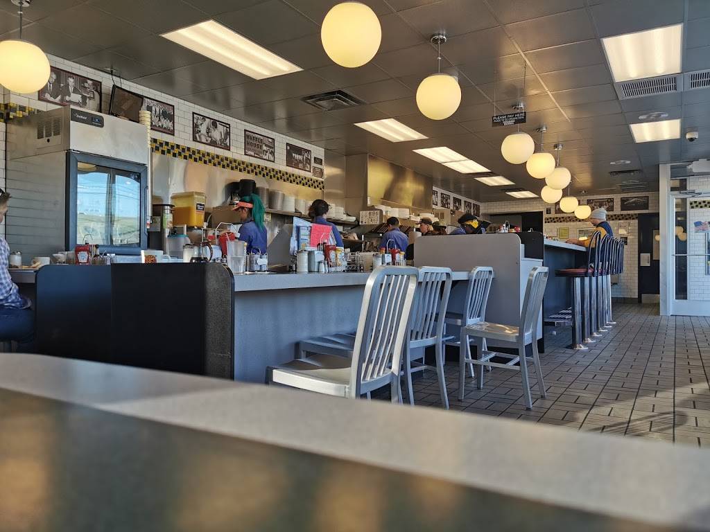 Waffle House | 2115 Oakhurst Dr, Irving, TX 75061, USA | Phone: (972) 438-9252