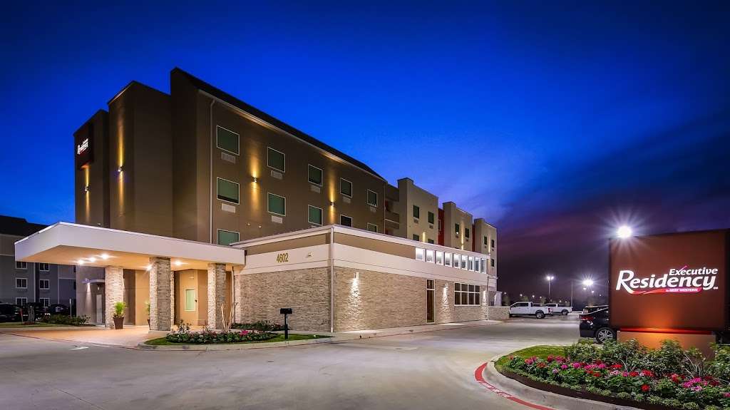 Best Western Plus Executive Residency Baytown | 4602 East Fwy, Baytown, TX 77521, USA | Phone: (832) 572-7800