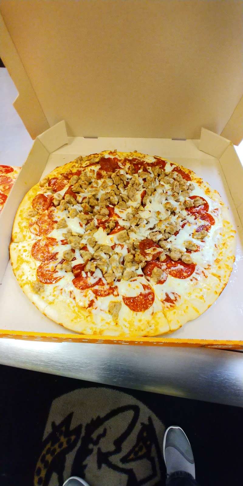 Little Caesars Pizza | 5901 Lancaster Ave, Philadelphia, PA 19151, USA | Phone: (215) 878-2222