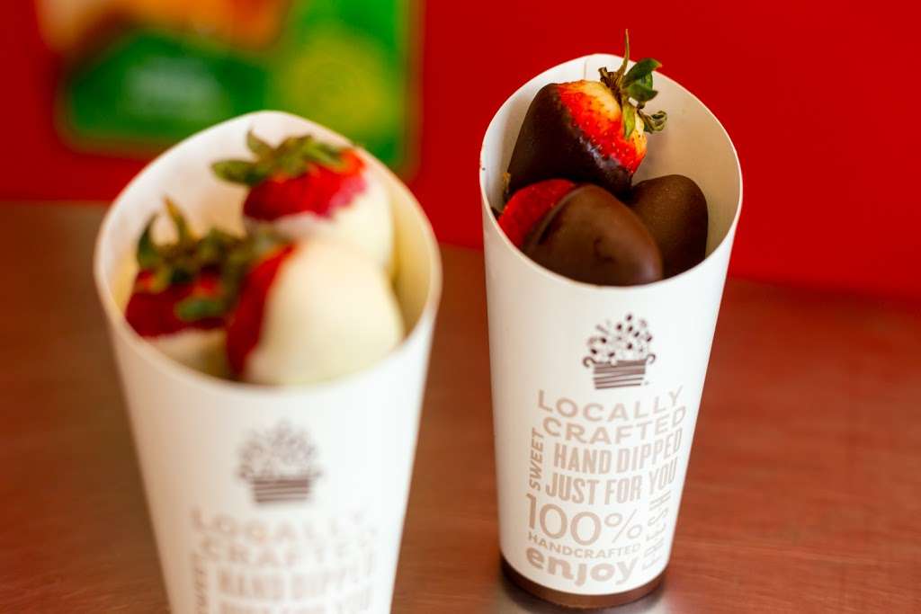 Edible Arrangements | 2174 Spring Stuebner Rd Suite 330, Spring, TX 77389, USA | Phone: (281) 288-6666