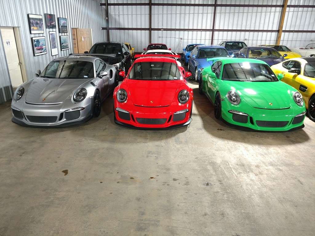 Alara Garage | 3233 W 11th St, Houston, TX 77008, USA | Phone: (713) 862-3500