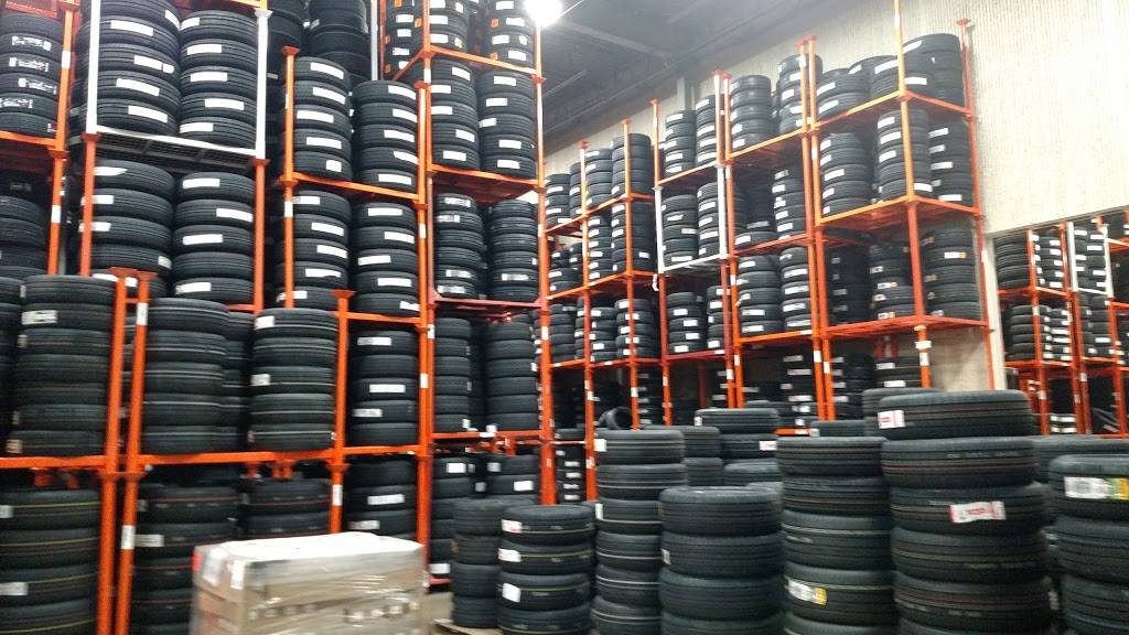 Dealer Tire | 1787 Gateway Blvd, Arden Hills, MN 55112, USA | Phone: (651) 636-6199