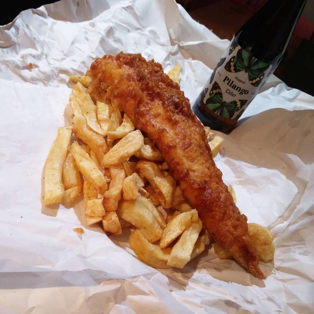 Knights Fish Bar | 39 Knights Hill, West Norwood, London SE27 0HS, UK | Phone: 020 8670 5111