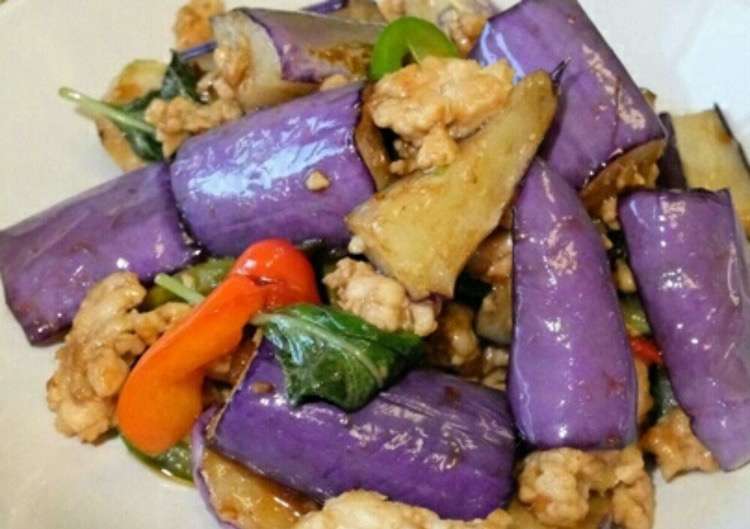 Likes Thai and Chinese Food Takeout | 8702 Foothill Blvd, Sunland-Tujunga, CA 91040, USA | Phone: (818) 353-3393