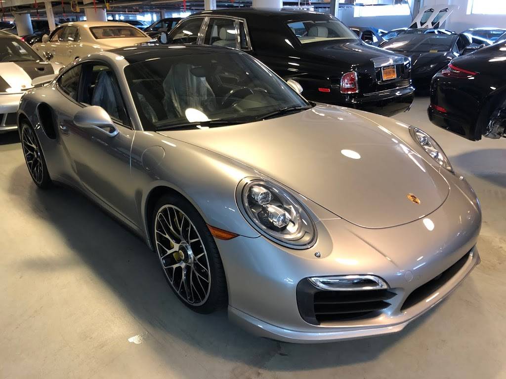 Manhattan Motorcars Porsche | 711 11th Ave, New York, NY 10019, USA | Phone: (877) 398-5126