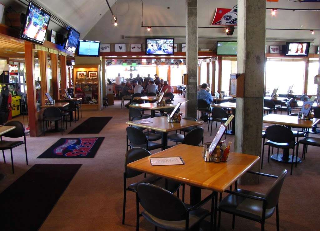 Beebs Sports Bar & Grill | 915 Clubhouse Dr, Livermore, CA 94551 | Phone: (925) 455-7070