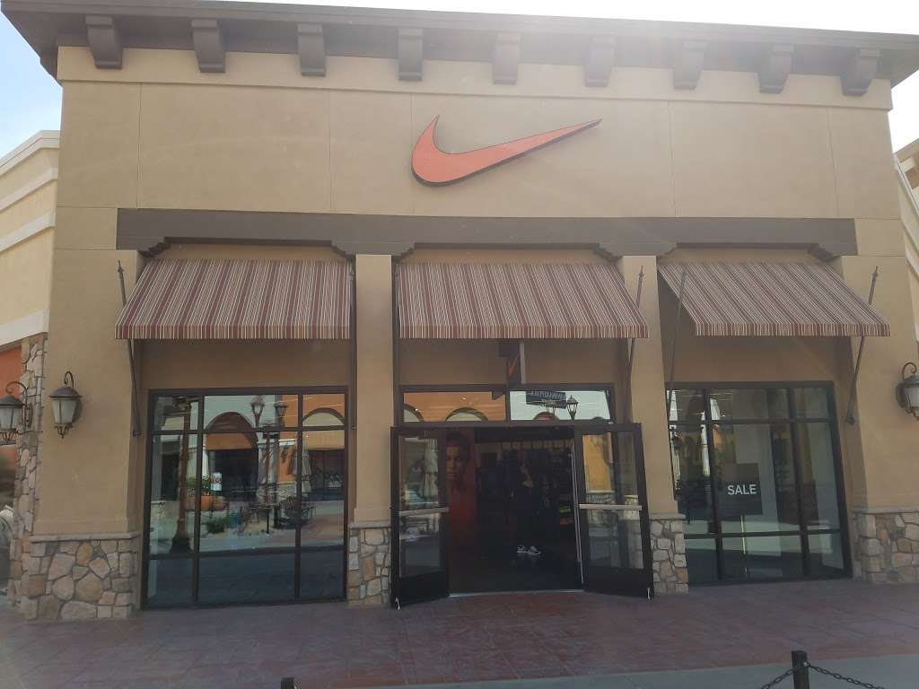 Nike Factory Store, 5701 Outlets at 