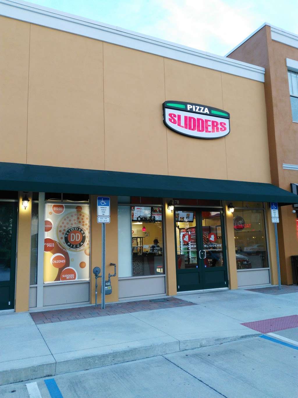 SLIDDERS PIZZA | 13848 Tilden Rd, Winter Garden, FL 34787, USA | Phone: (407) 614-2480