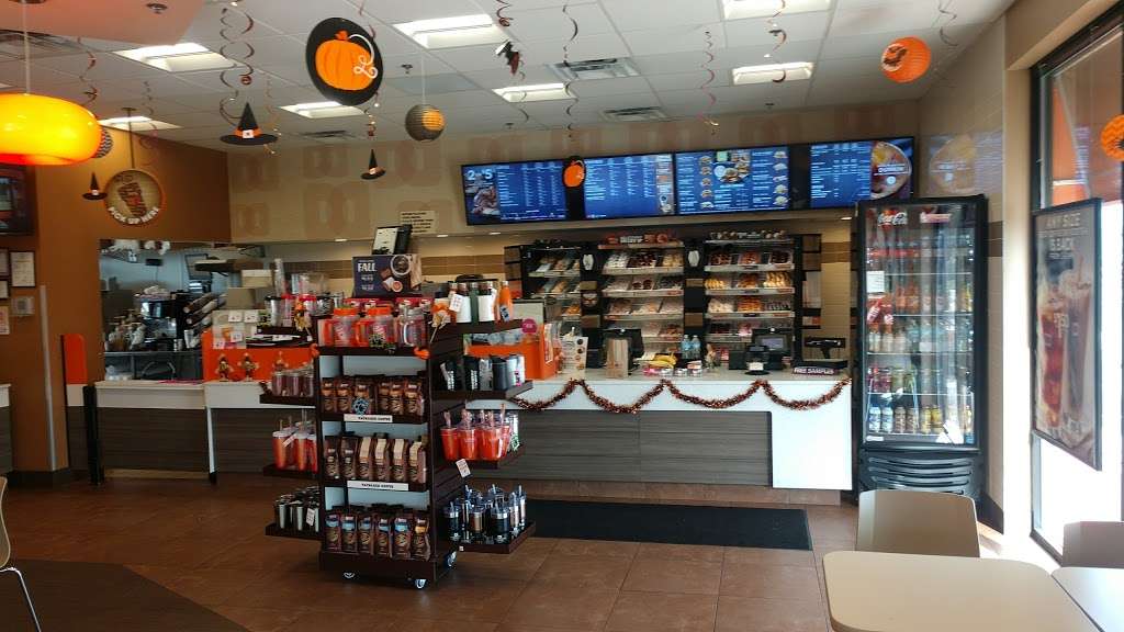 Dunkin | 780 N Main St, Elburn, IL 60119, USA | Phone: (630) 365-6955