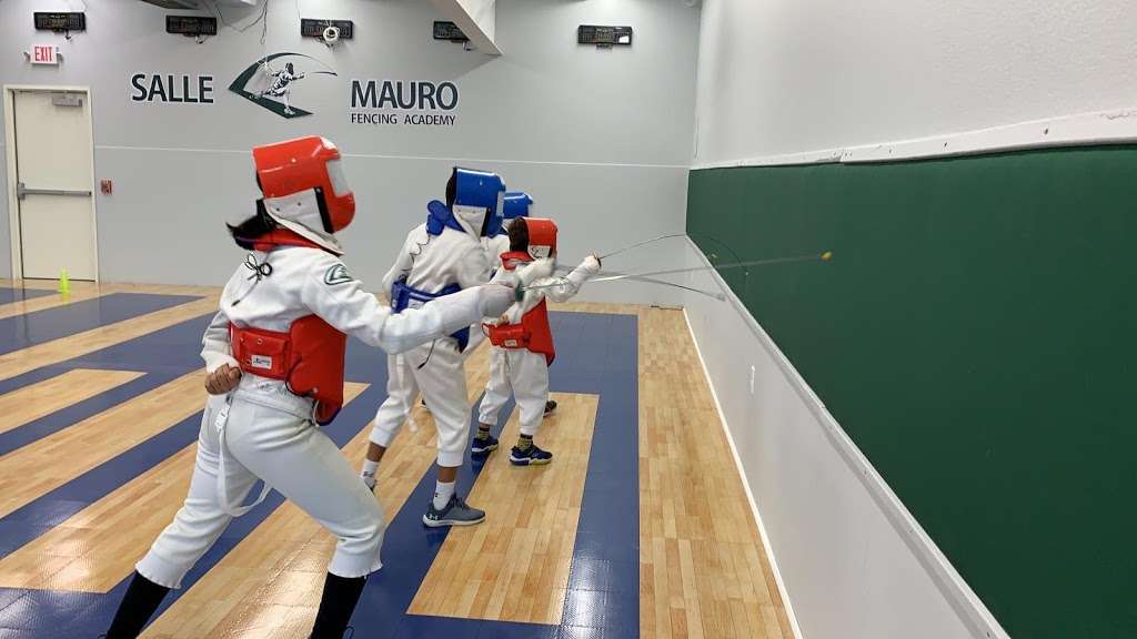 Salle Mauro Fencing Academy | 12310 Broadway St #210, Pearland, TX 77584, USA | Phone: (832) 288-3076