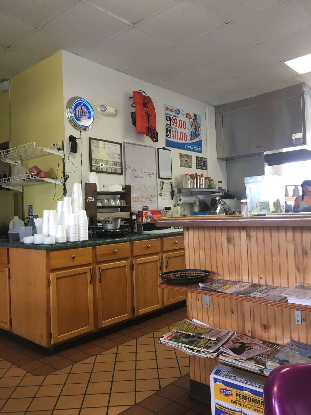 Connies Deli | 4360 Carraway Pl, Sanford, FL 32771, USA | Phone: (407) 322-8800