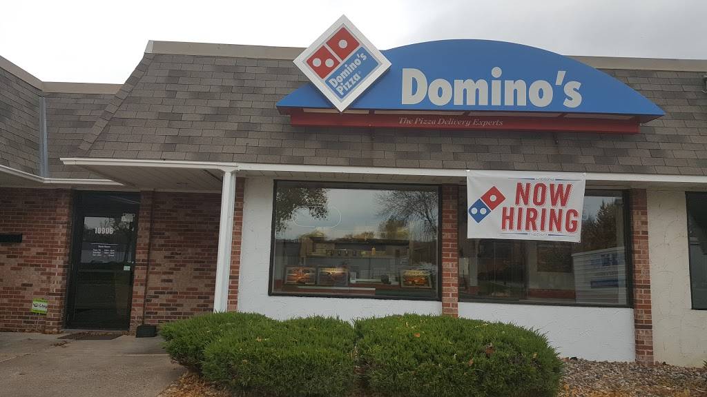 Dominos Pizza | 10904 Greenbrier Rd, Minnetonka, MN 55305, USA | Phone: (952) 545-4669