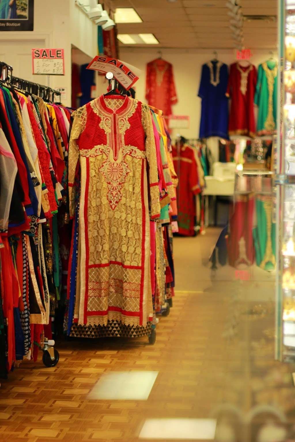 Bombay Boutique | 414 S Broadway, Hicksville, NY 11801, USA | Phone: (516) 595-7302