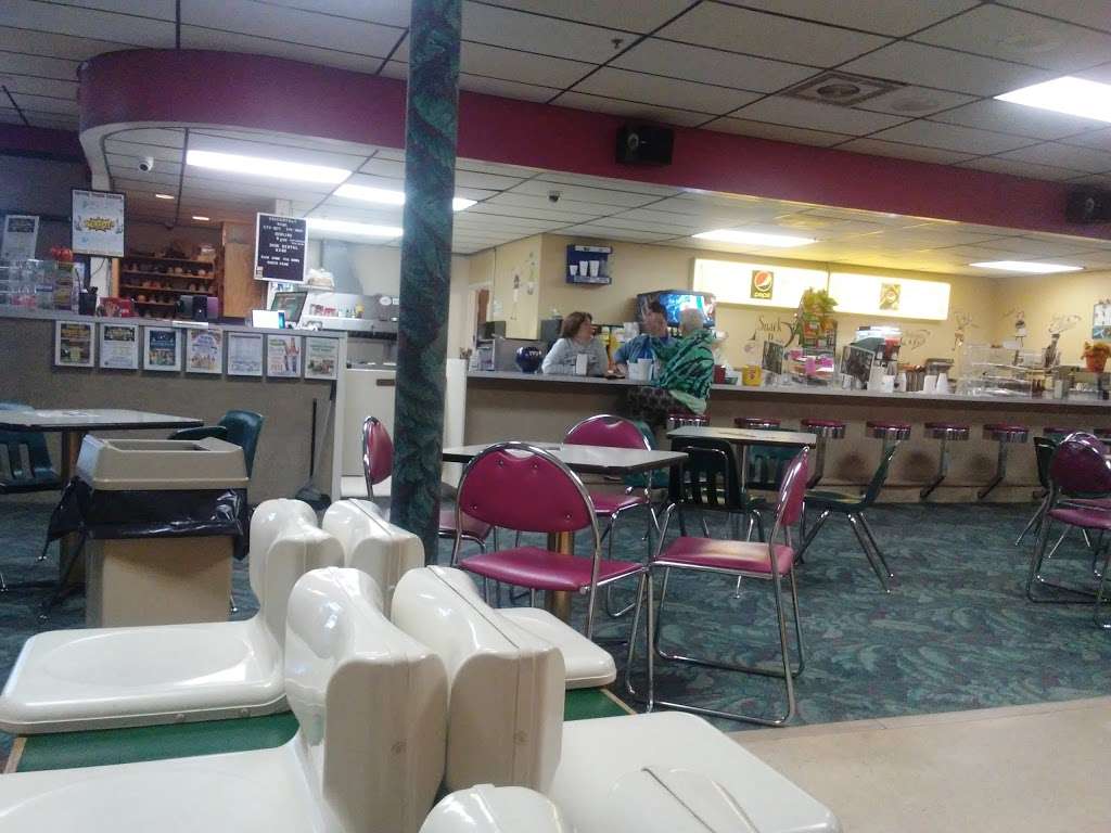 Greenmount Bowl | 1625 Main St, Hampstead, MD 21074, USA | Phone: (410) 374-6211