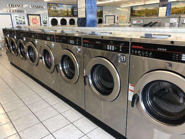 Speedwash Laundromat and Water Store | 1708 W Chapman Ave, Orange, CA 92868, USA | Phone: (657) 282-0055