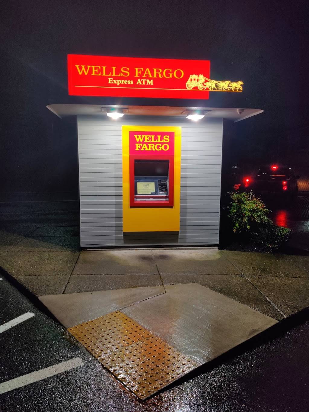 Wells Fargo ATM | 7460 SW Garden Home Rd, Portland, OR 97223, USA | Phone: (800) 869-3557