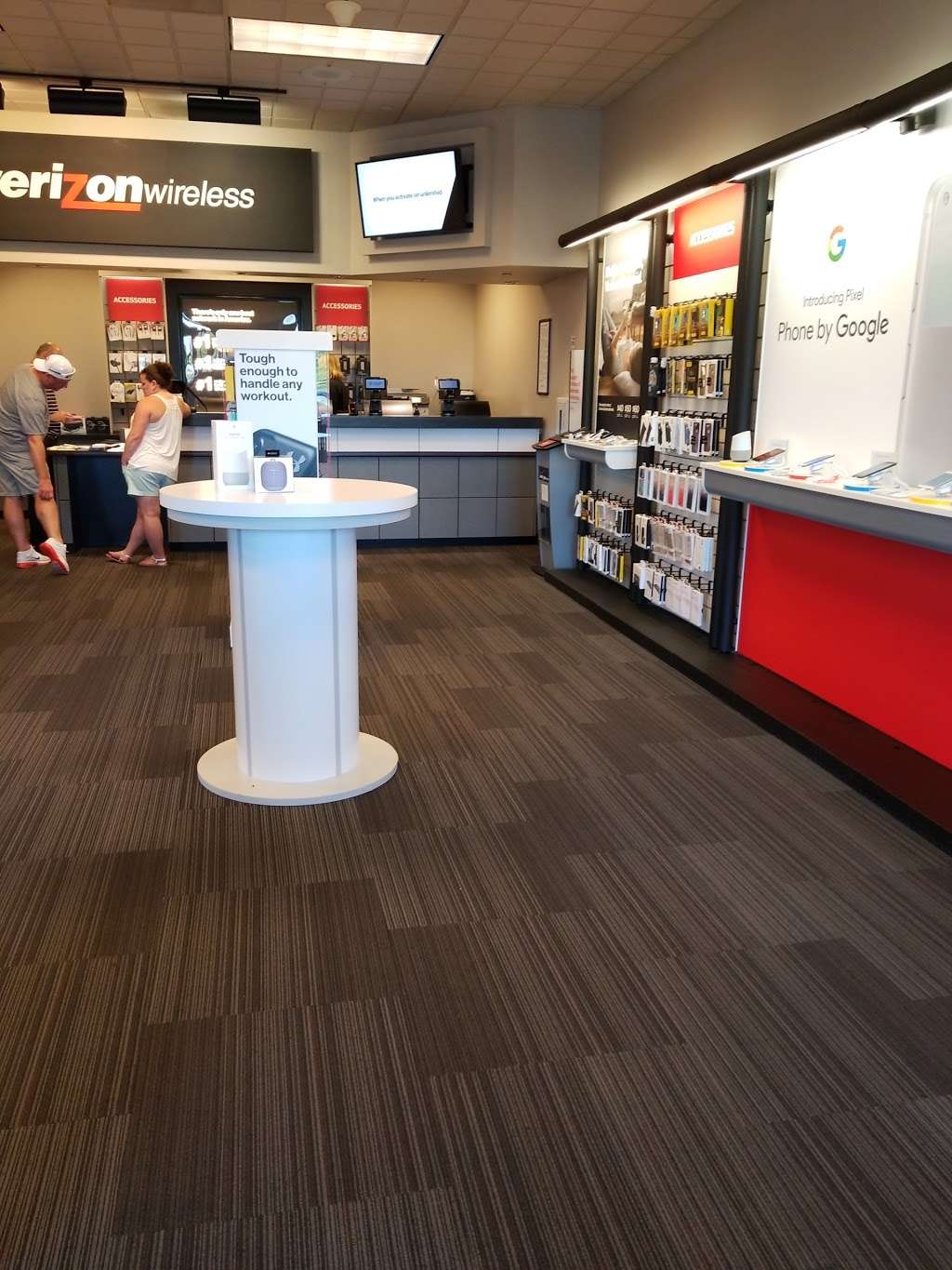 Verizon | 1555 Simi Town Center Way Suite 585, Simi Valley, CA 93065, USA | Phone: (805) 955-9035