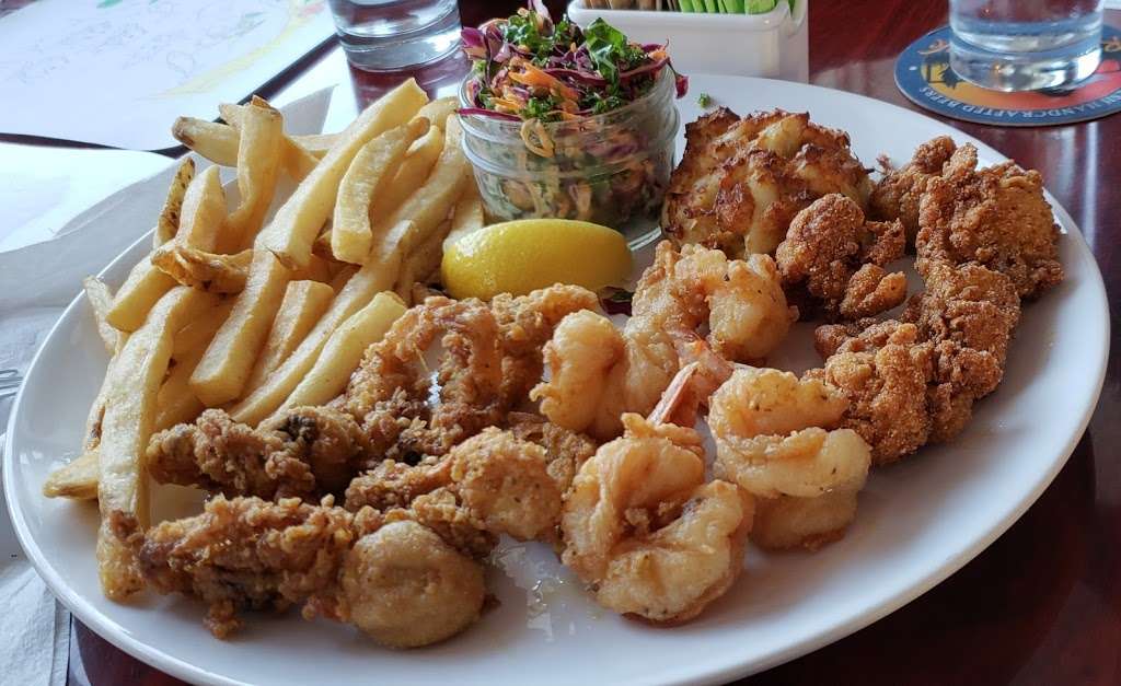 Ruddy Duck Seafood & Alehouse | 16810 Piney Point Rd, Piney Point, MD 20674, USA | Phone: (301) 994-9944