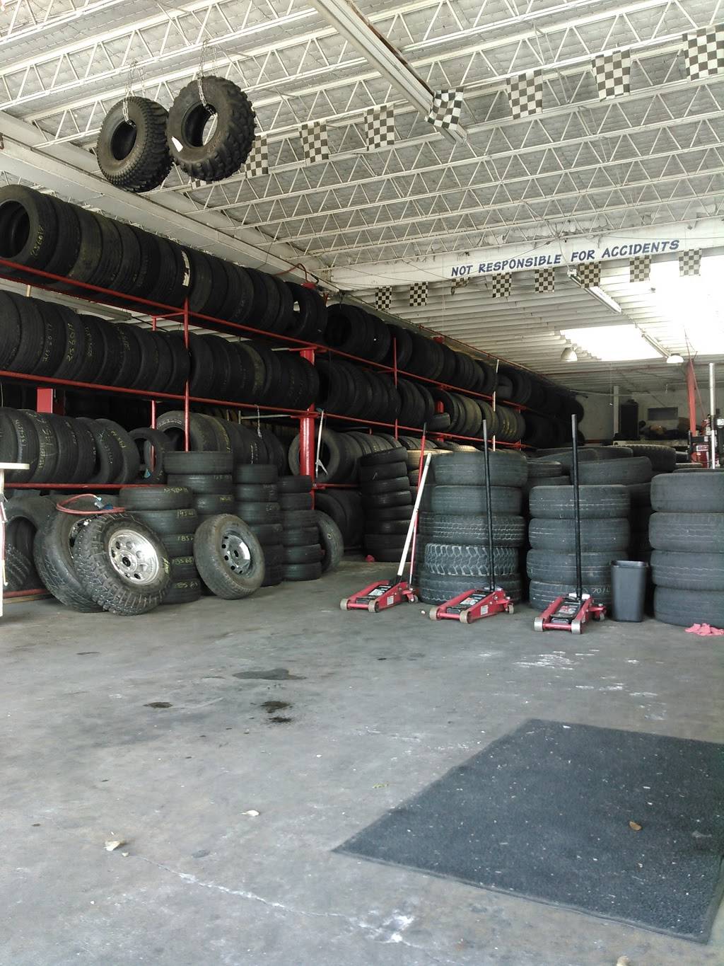 Banuelos Tires | 2302 Ayers St, Corpus Christi, TX 78404, USA | Phone: (361) 883-1256