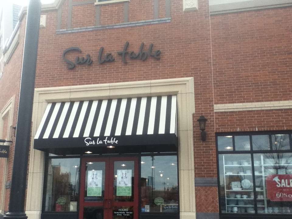 Sur La Table | 100 W Higgins Rd, South Barrington, IL 60010, USA | Phone: (847) 551-1090