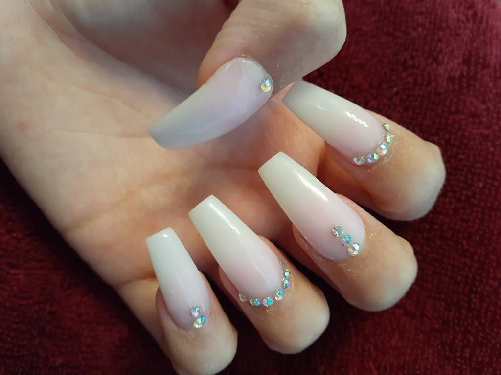 U R Nails & Spa | 1820 N 75th Ave #104, Phoenix, AZ 85035, USA | Phone: (623) 846-8844