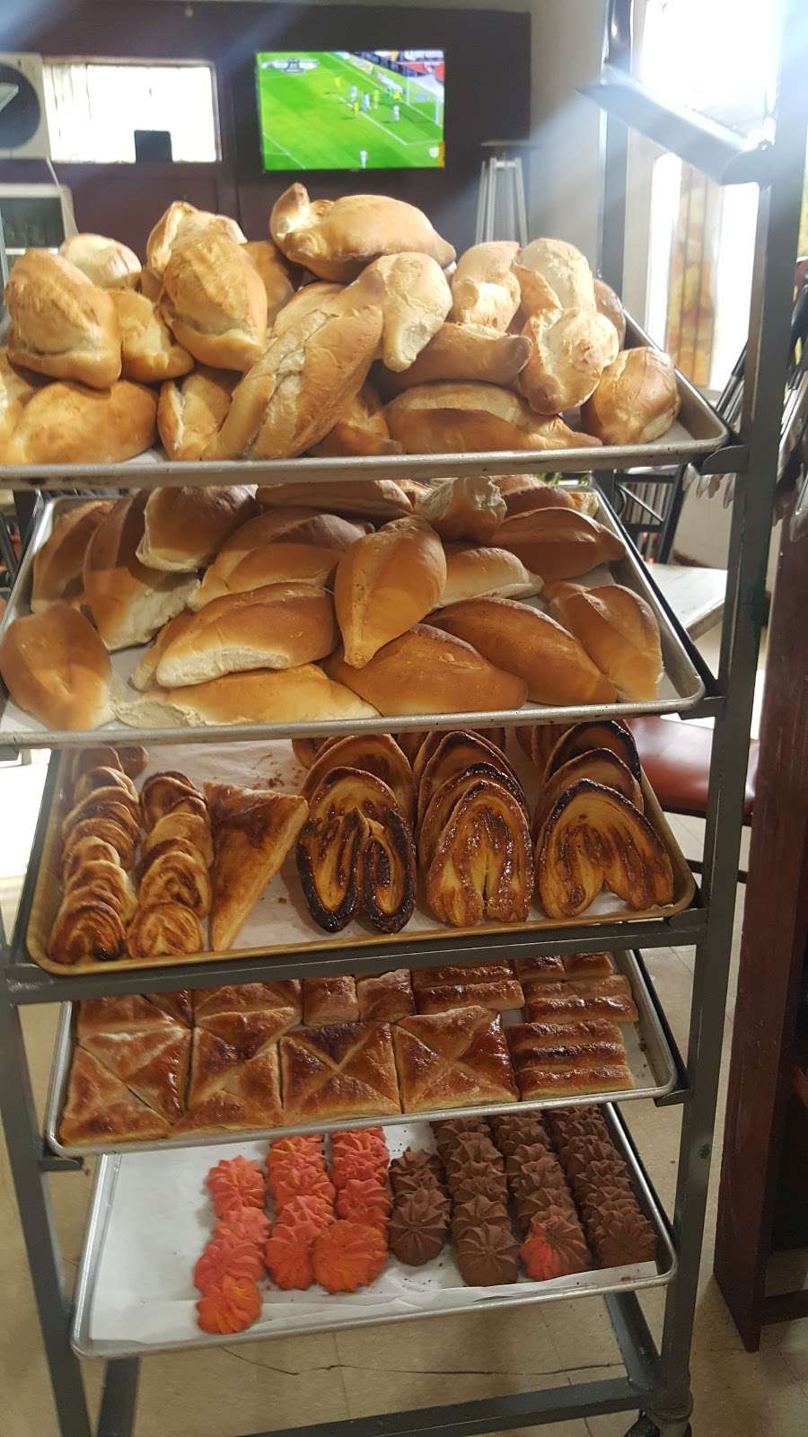 Juarez Bakery | 728 S Sultana Ave, Ontario, CA 91761, USA | Phone: (909) 983-5285