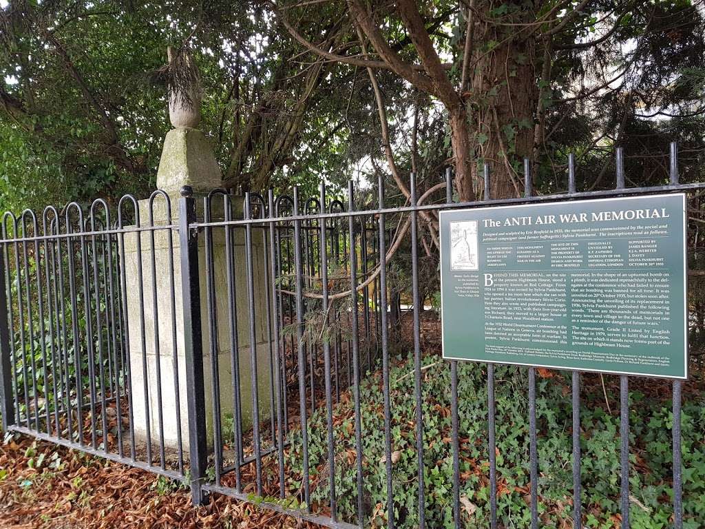 Sylvia Pankhurst Anti-Warfare Memorial | 583 High Rd, Woodford, Woodford Green IG8 0RD, UK