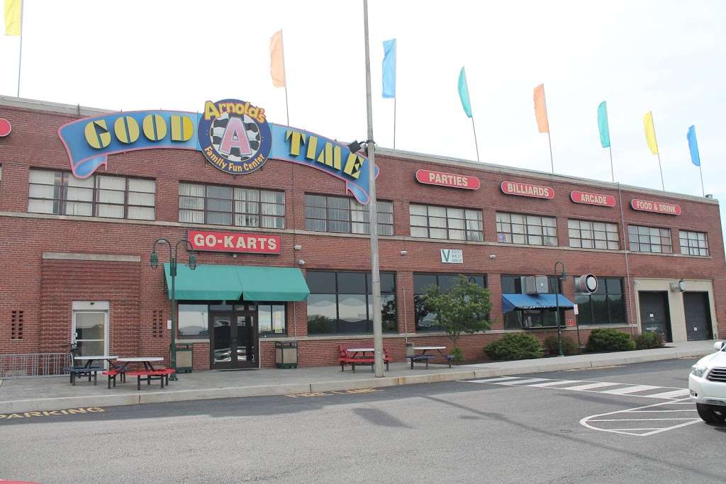 Arnolds Family Fun Center | 100 Station Ave, Phoenixville, PA 19460, USA | Phone: (610) 666-0600