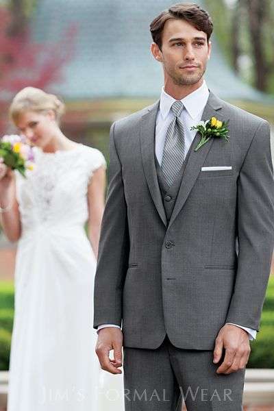 Tuxedos by American Male | 27 Main St, Oswego, IL 60543, USA | Phone: (630) 554-8661