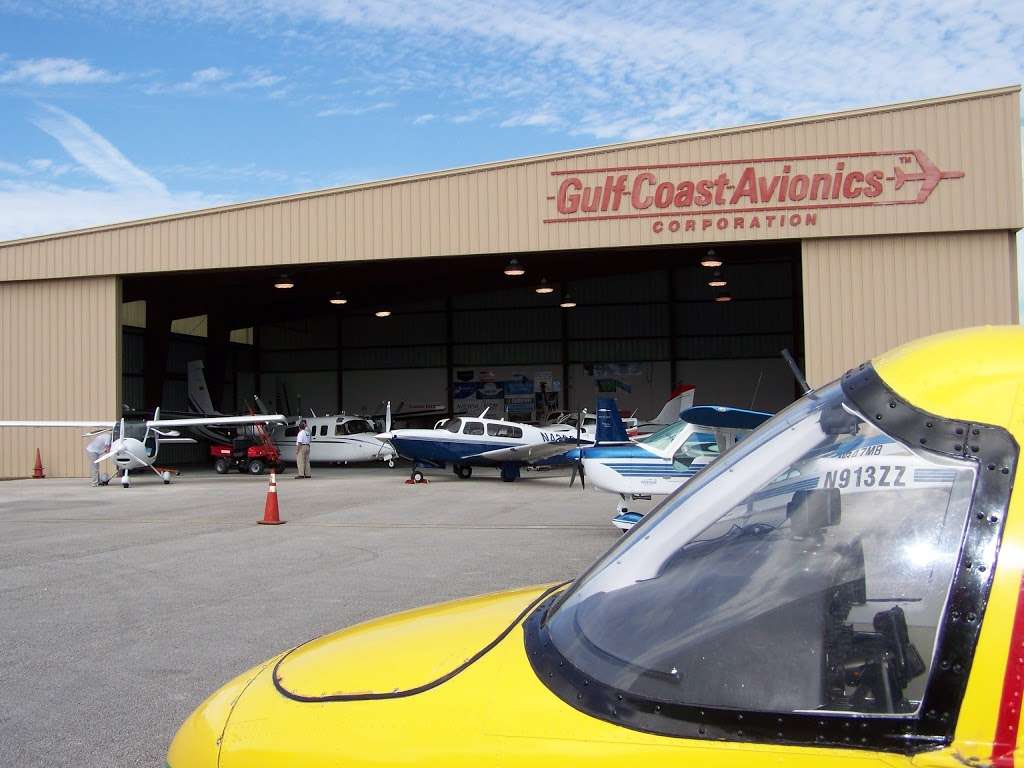 Gulf Coast Avionics Corporation | Lakeland Linder International Airport, 3650 Drane Field Rd, Lakeland, FL 33811, USA | Phone: (863) 709-9714